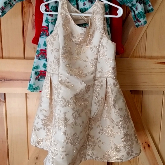 Christmas dresses - Picture 3 of 5